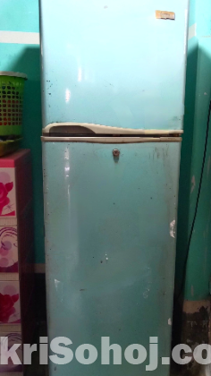 ফ্রিজ বিক্রয় হবে